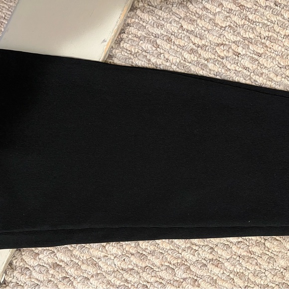 Zara Black Ribbed Flare Leggings - Picture 2 of 3